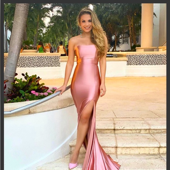 pink layered dress Halter Neck Ombre Tiered Tulle Flower Girl Available in stunning shades Occasion-wedding 900+ Best African Fashion Apparel Size:XL